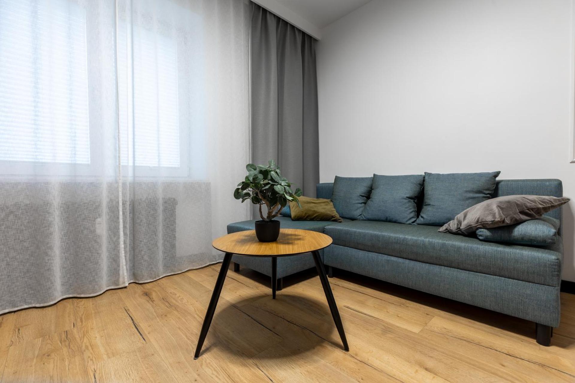 Apartamenty Premium, Faktura Vat, Zrodlowa Centrum Parter Ground Floor Parking Super Lokalizacja Two Bedrooms Kitchen 50 M2 เคียลเซ ภายนอก รูปภาพ